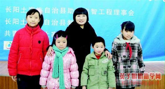 1226个，网络助学之路不断延伸